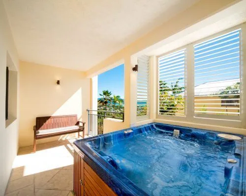 apartment-13-pinnacles-airlie-beach-1