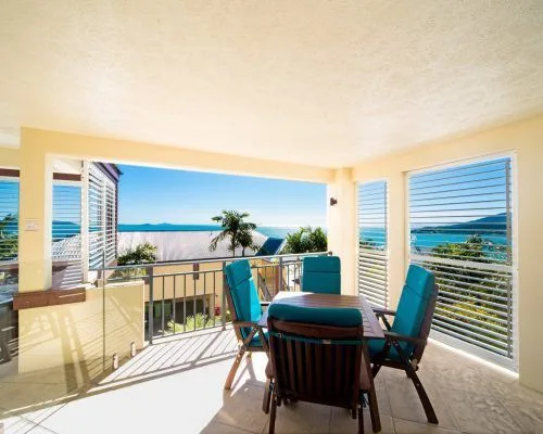 apartment-14-pinnacles-airlie-beach-11