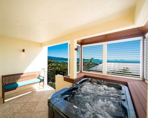 apartment-14-pinnacles-airlie-beach-9