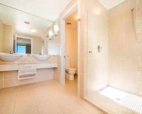 apartment-15-pinnacles-airlie-beach-1