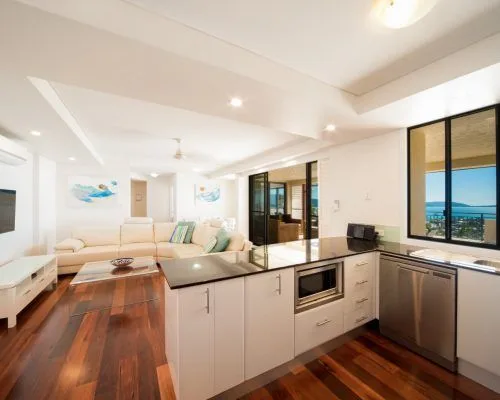 apartment-15-pinnacles-airlie-beach-4