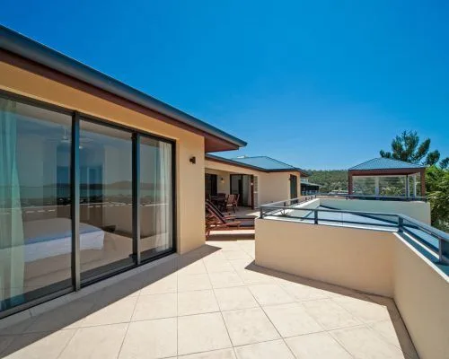 apartment-16-pinnacles-airlie-beach-16