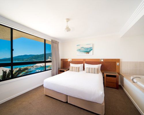 apartment-17-pinnacles-airlie-beach-2