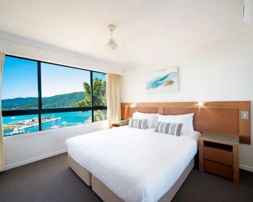 apartment-19-pinnacles-airlie-beach-13