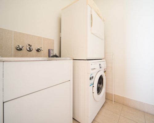 apartment-2-pinnacles-airlie-beach-1