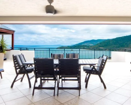 apartment-25-pinnacles-airlie-beach-14