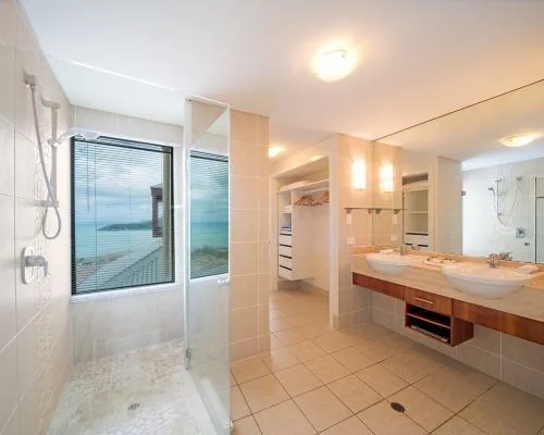 apartment-25-pinnacles-airlie-beach-8