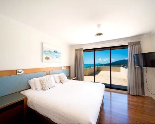 apartment-26-pinnacles-airlie-beach-21