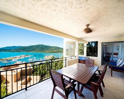 apartment-27-pinnacles-airlie-beach-2