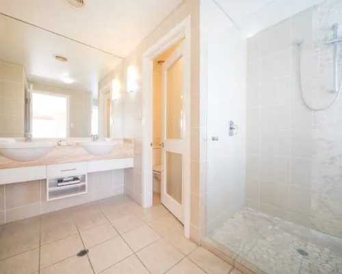 apartment-30-pinnacles-airlie-beach-12