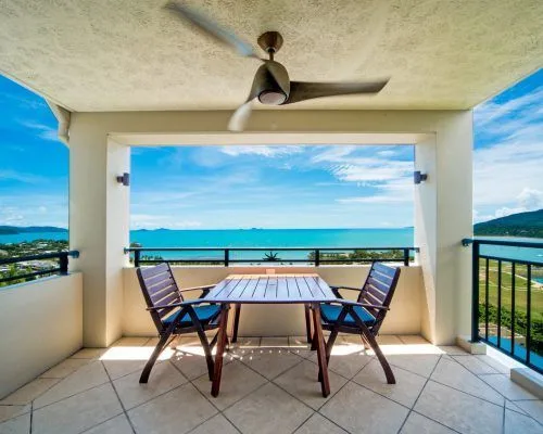 apartment-4-pinnacles-airlie-beach-1