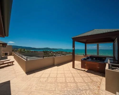 apartment-7-pinnacles-airlie-beach-17